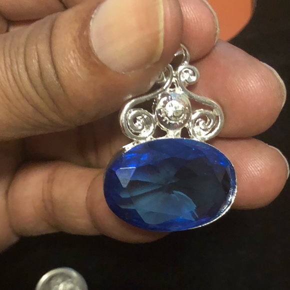 Jewelry - Charm Pendant